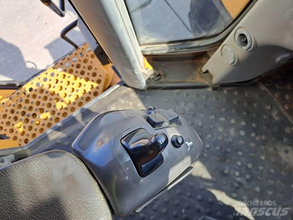 Volvo L 180 H لوادر بعجل