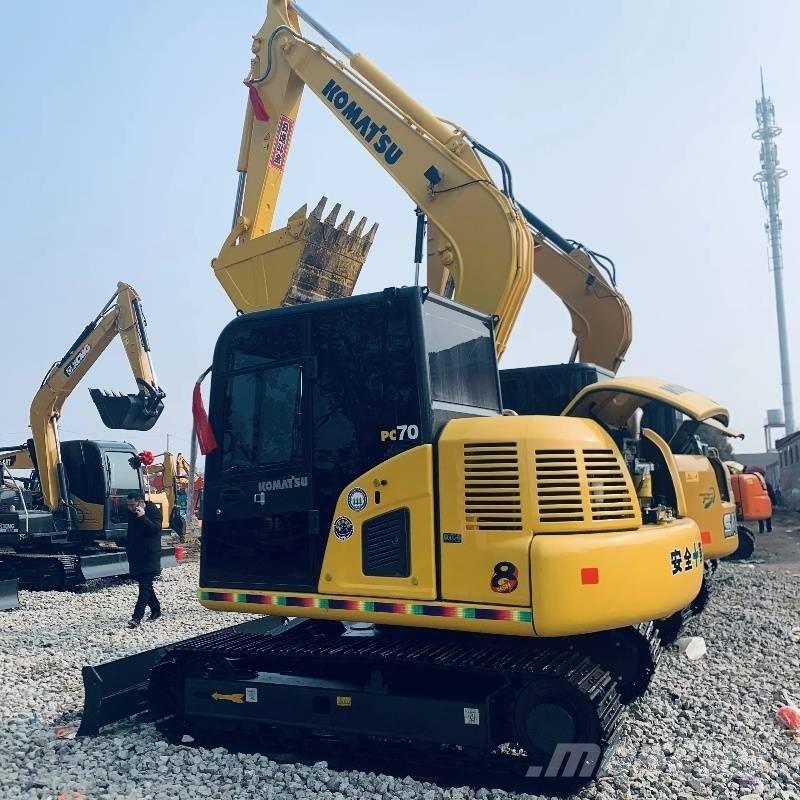 Komatsu PC 70 حفارات زحافة