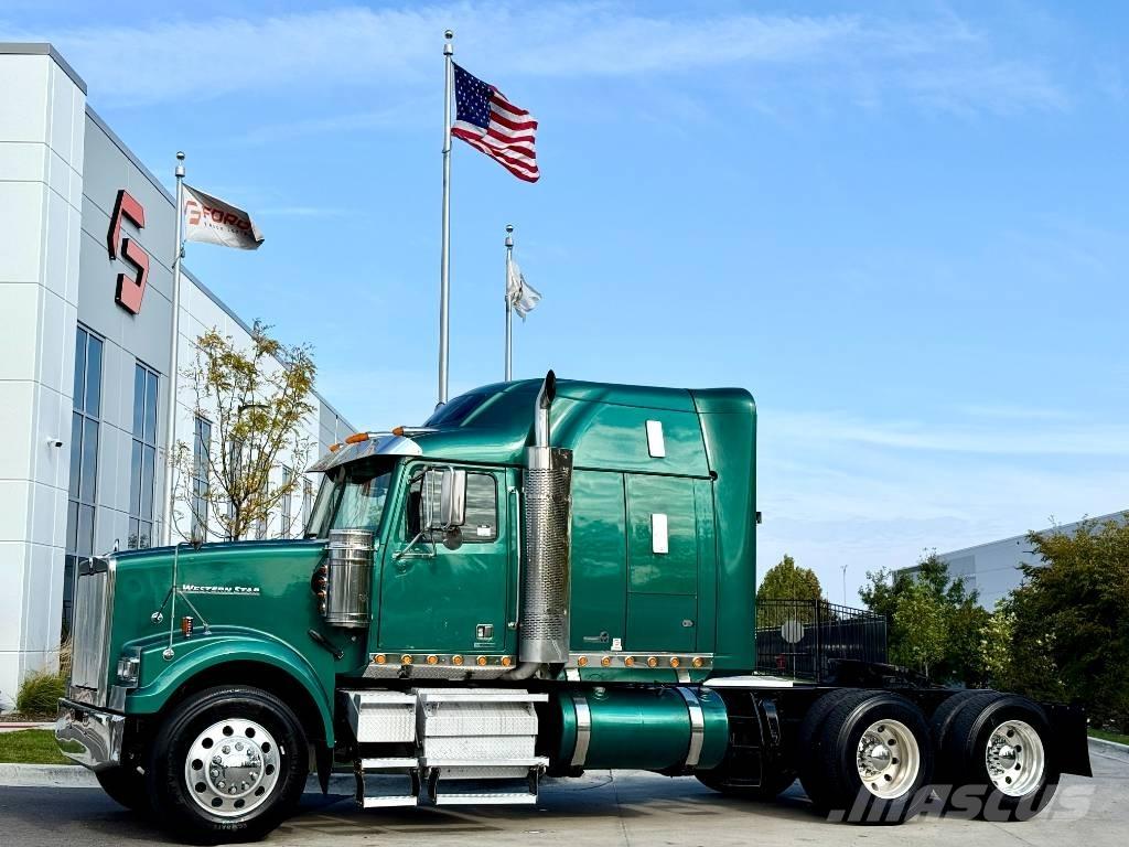 Western Star 4900 وحدات الجر