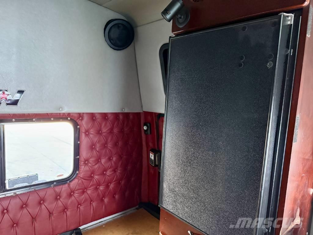 Western Star 4900 وحدات الجر