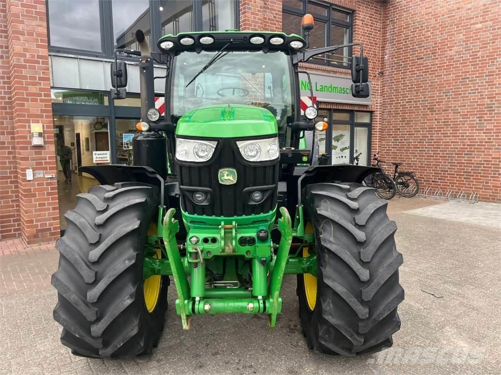 John Deere 6155R الجرارات