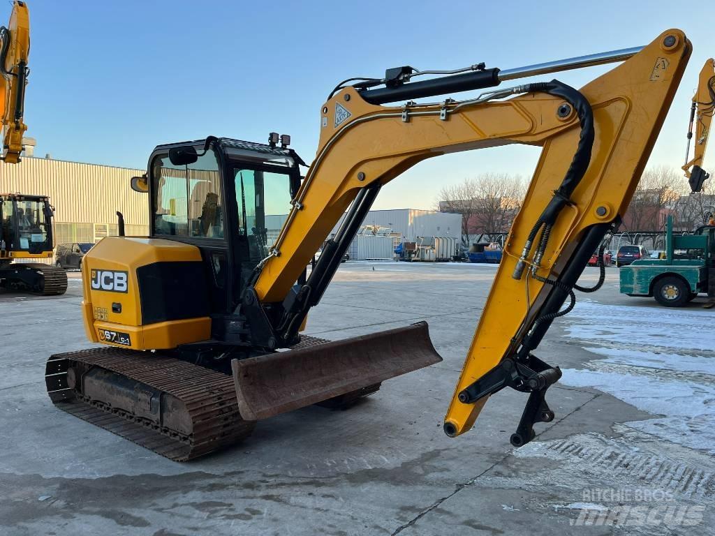 JCB 67 C حفارات صغيرة أقل من 7 طن (حفارات صغيرة)