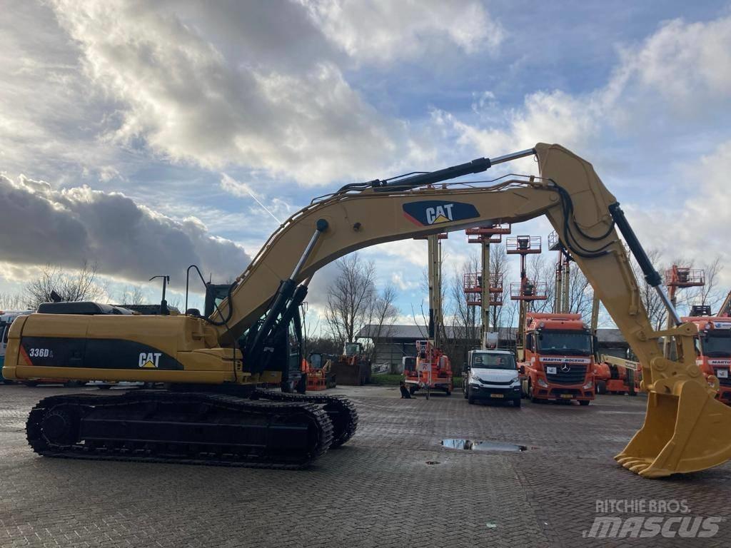 CAT 336 D LN حفارات زحافة