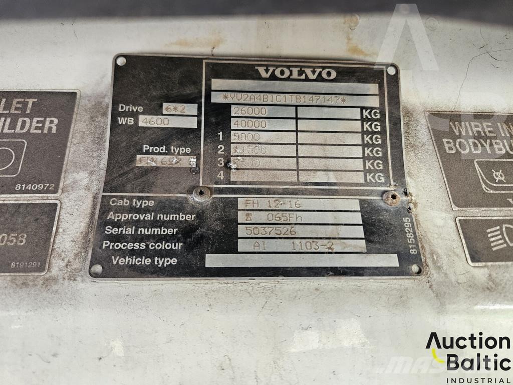 Volvo FH12 شاحنات مسطحة/مفصلية الجوانب