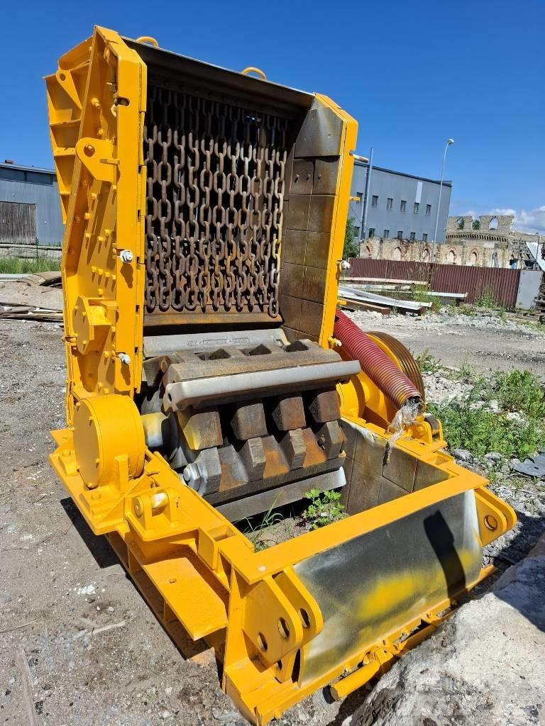 Terex Pegson 4242 SR جراشات