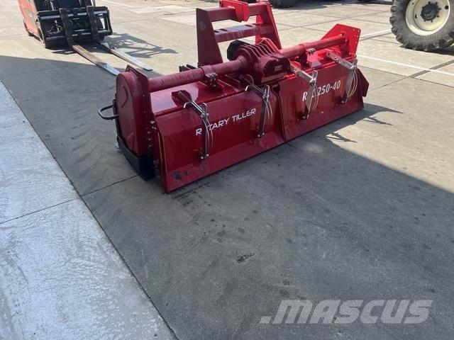 Tulip RTC 250-40 الكاسحات وقلابات التربة ذات المحركات