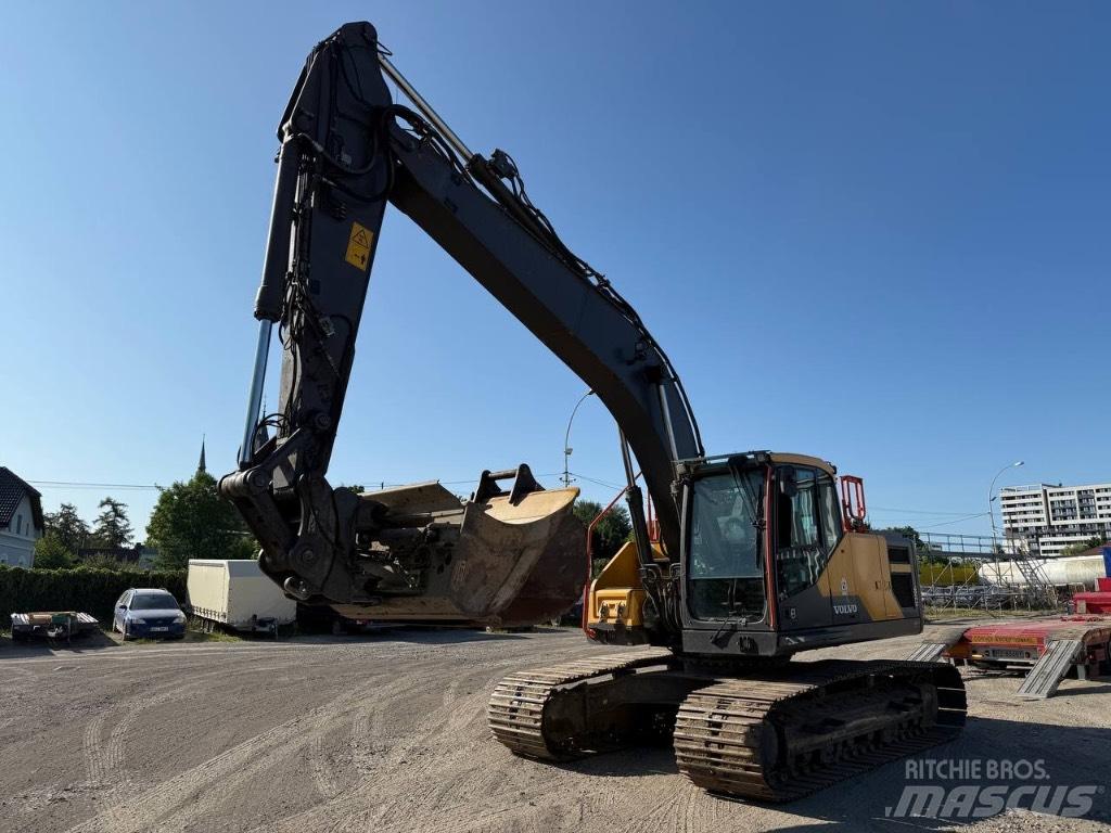 Volvo EC220 EL حفارات زحافة