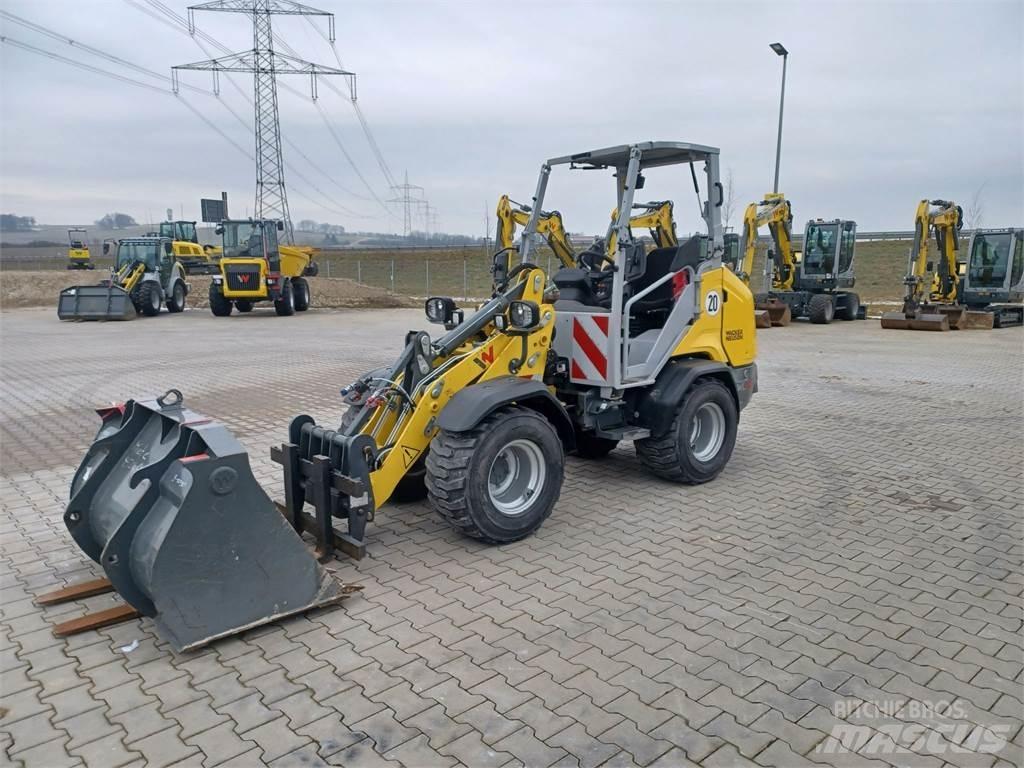 Wacker Neuson WL28 لوادر بعجل