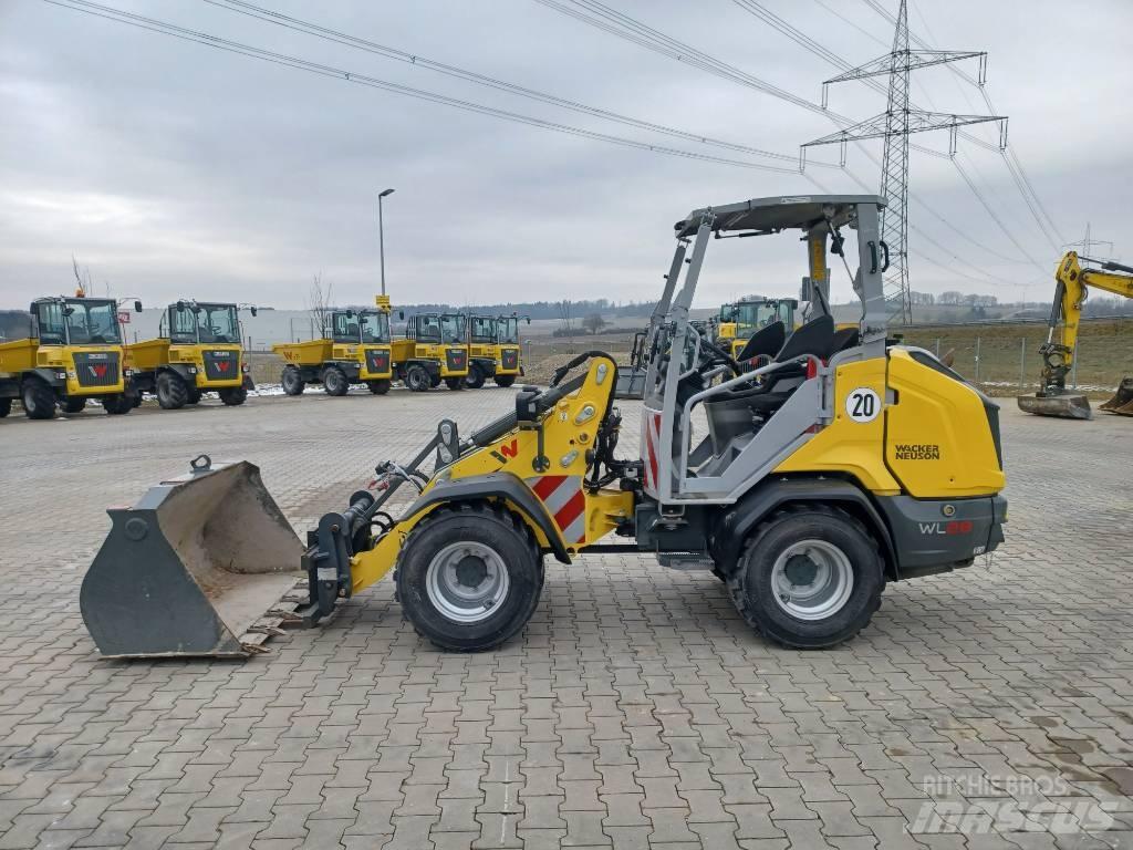 Wacker Neuson WL28 لوادر بعجل