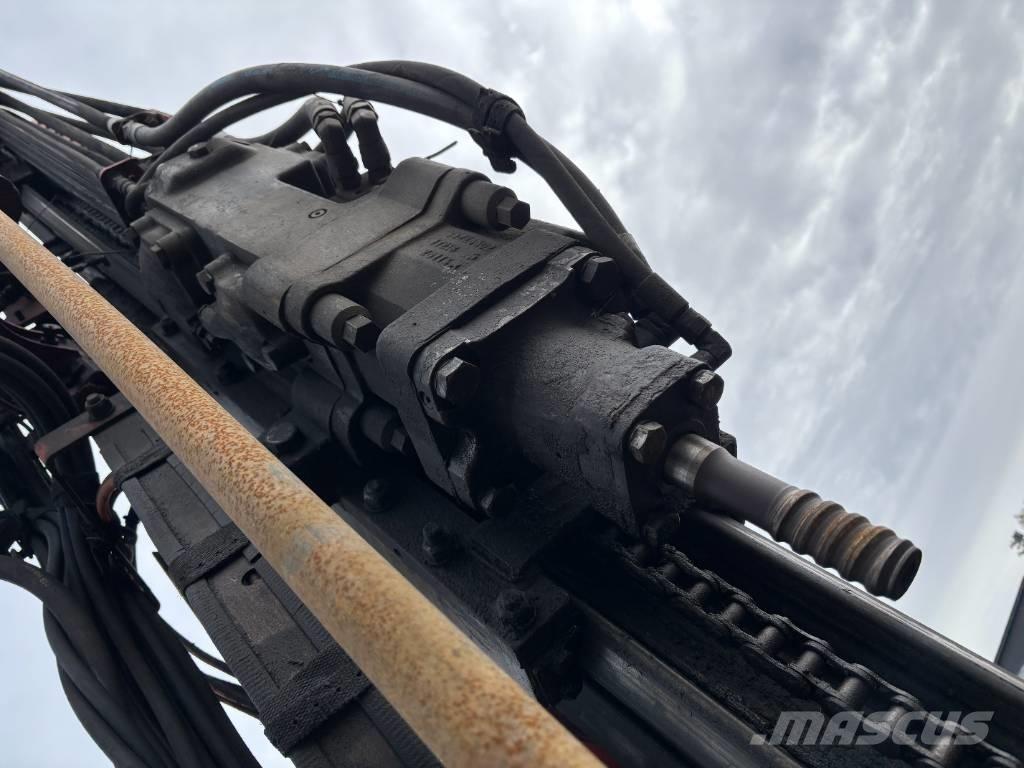 Sandvik Dino DC400Ri معدات الثقب السطحي