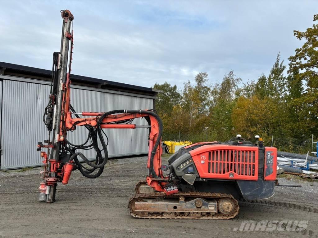 Sandvik Dino DC400Ri معدات الثقب السطحي