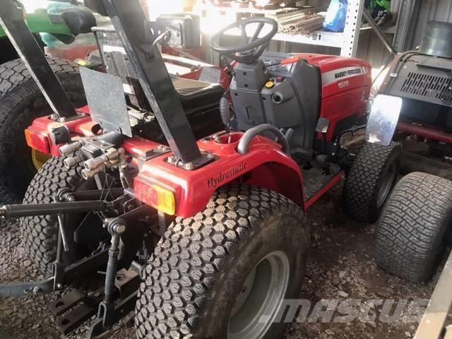 Massey Ferguson 1525 جرارات مدمجة