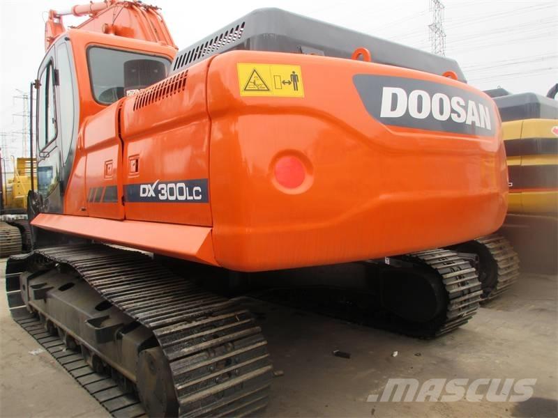 Doosan DX 340 حفارات زحافة