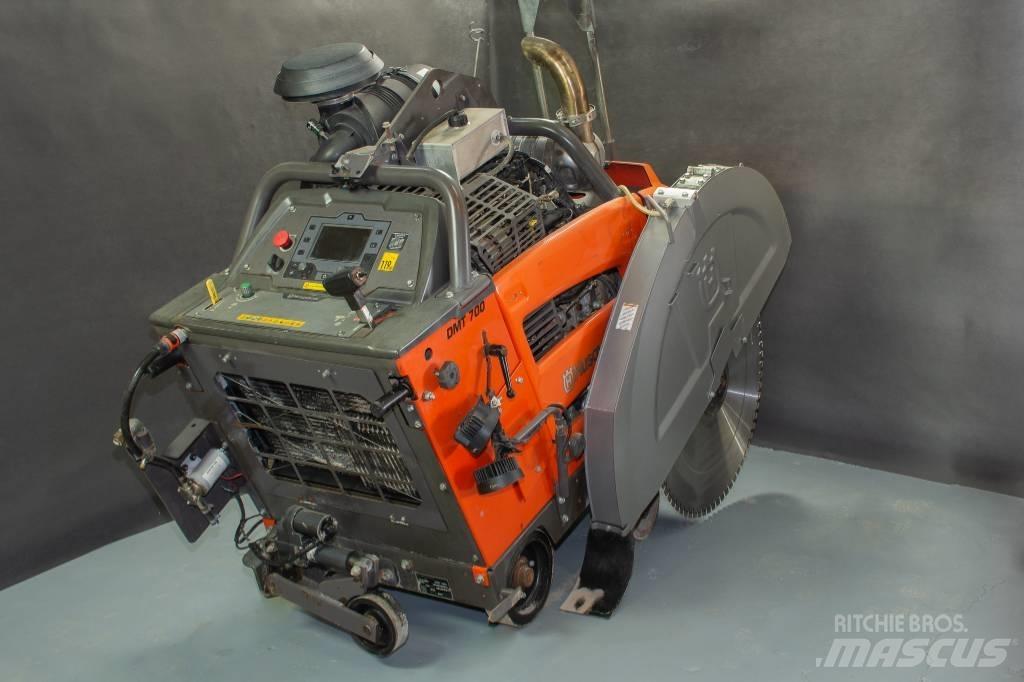 Husqvarna FS7000DL مناشير صخور وخرسانة