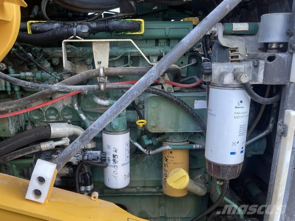 Volvo L 60 G لوادر بعجل