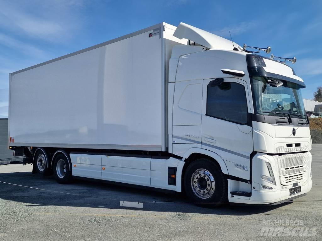 Volvo FM500 6x2 شاحنات ذات هيكل صندوقي