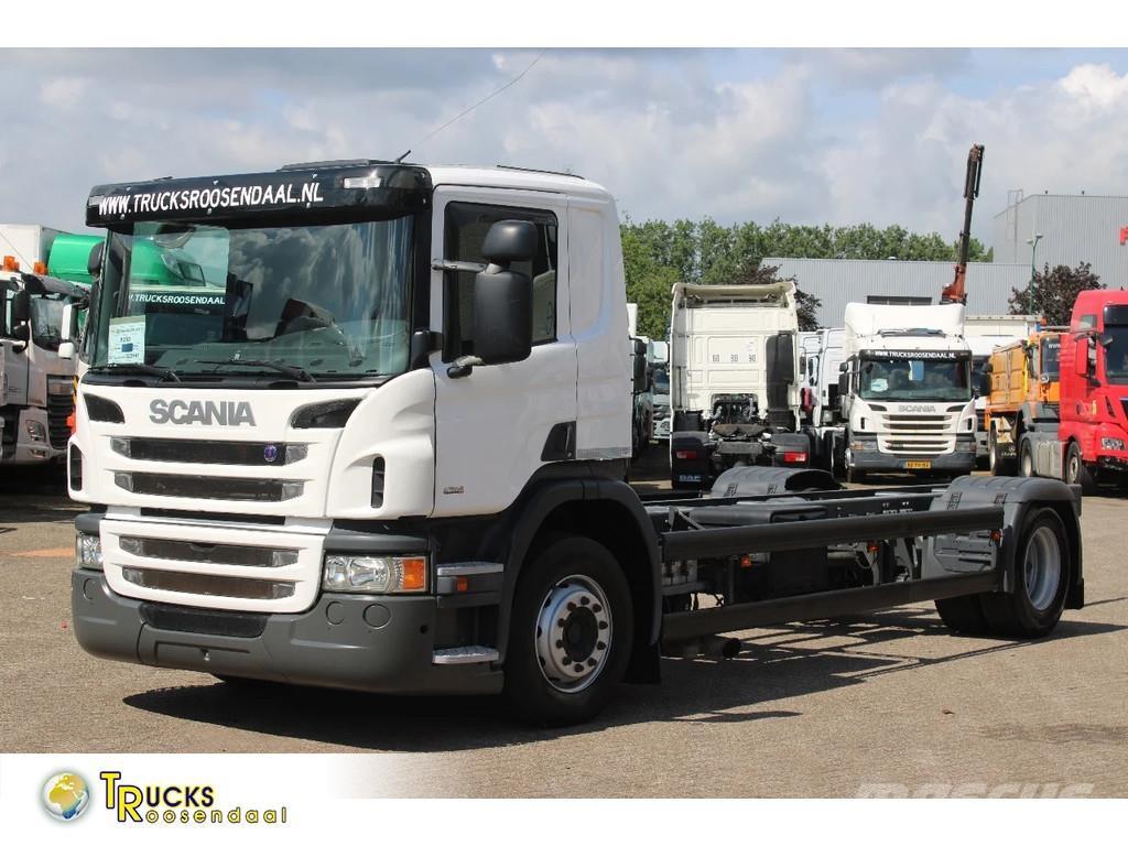 Scania P250 + EURO 6 شاحنات بمقصورة وهيكل