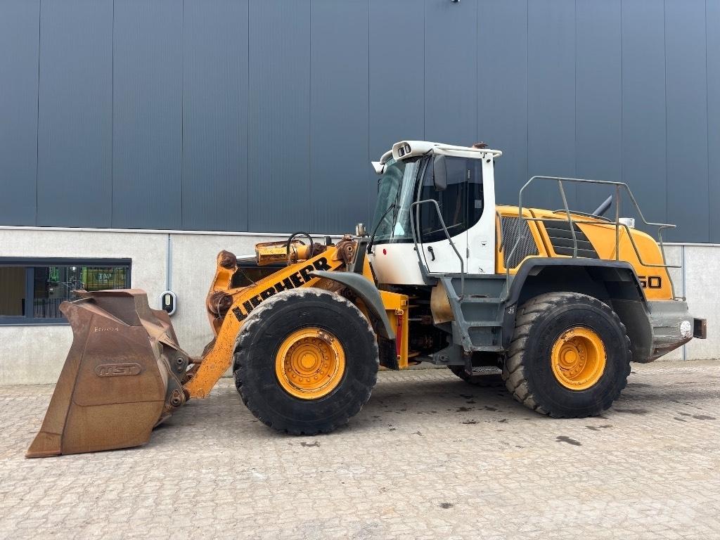 Liebherr L 550 لوادر بعجل