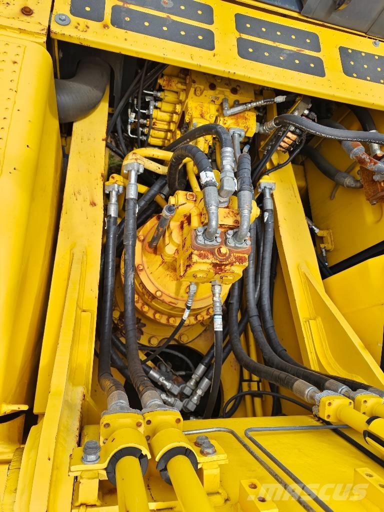 Komatsu PC 450-8R حفارات زحافة