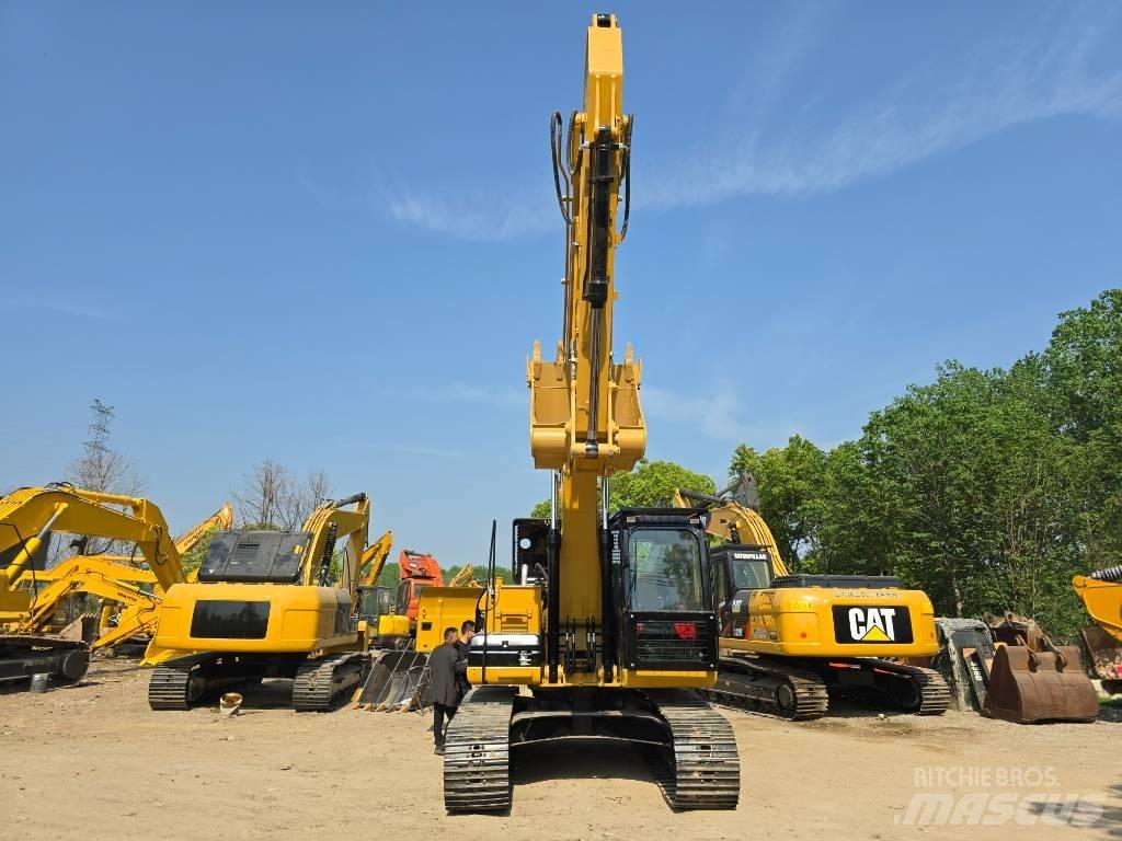CAT 320 D 2 حفارات وسط 7 طن - 12 طن