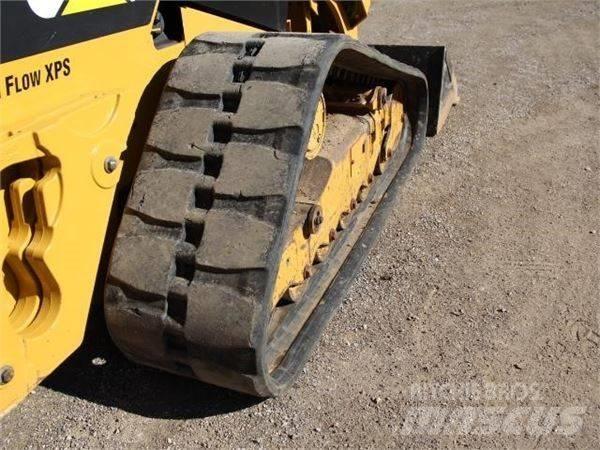 CAT 289 D لوادر انزلاقية التوجيه