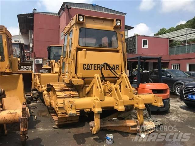 CAT D6D بلدوزرات مجنزرة