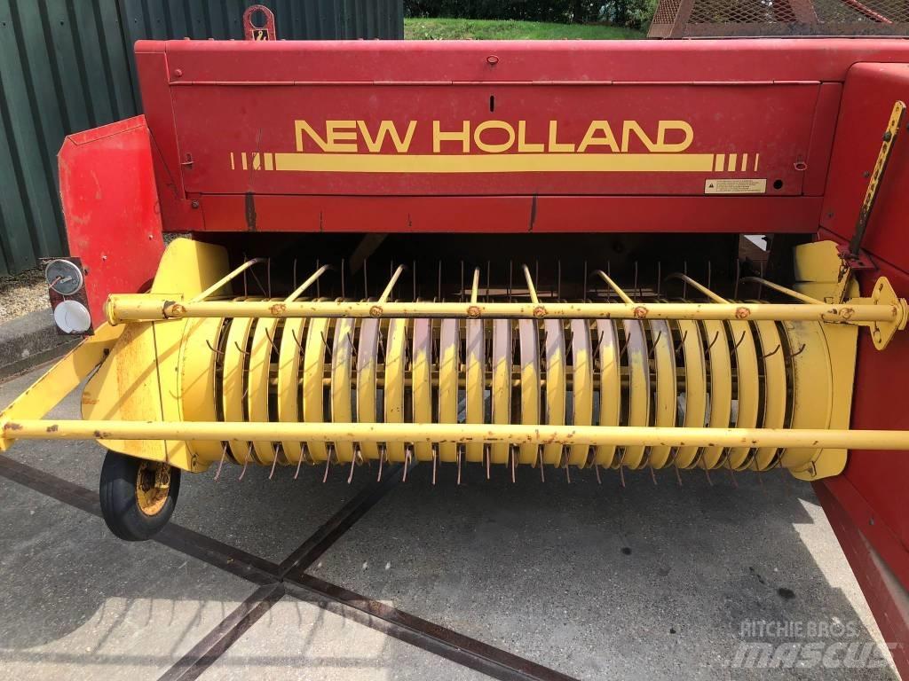 New Holland 570 محزمات مربعة