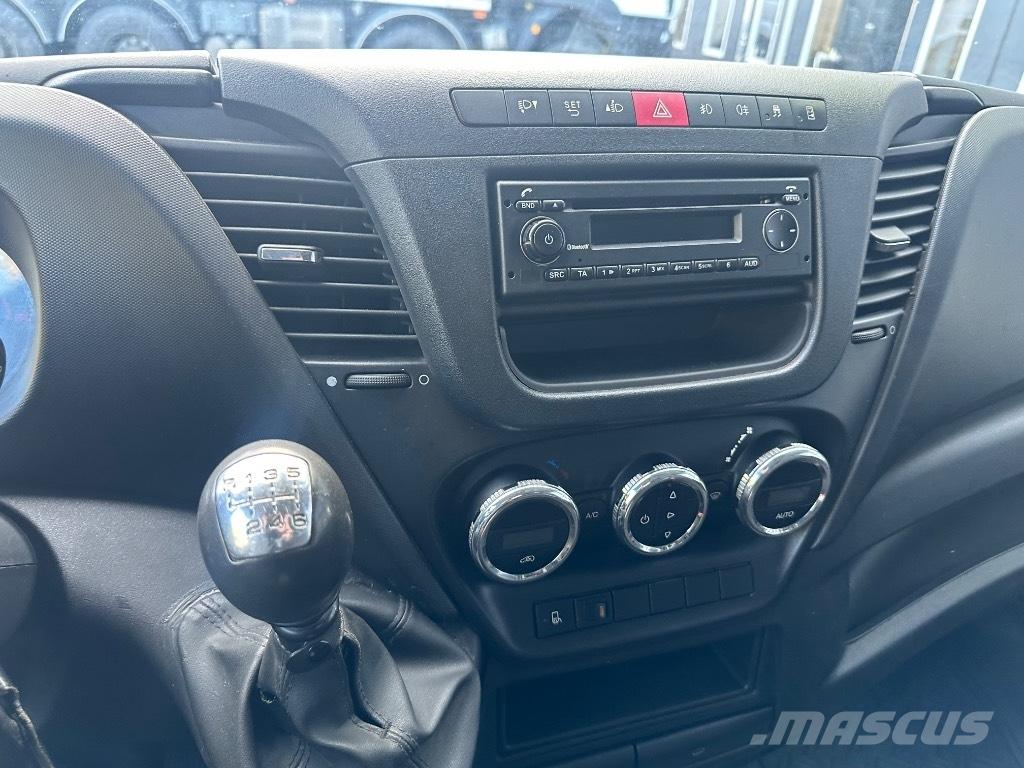 Iveco Daily 35S15 شاحنة مقفلة