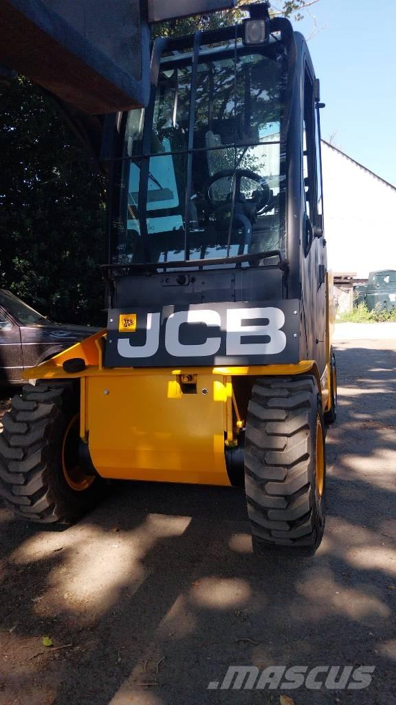 JCB TLT 35 D مناولات متداخلة