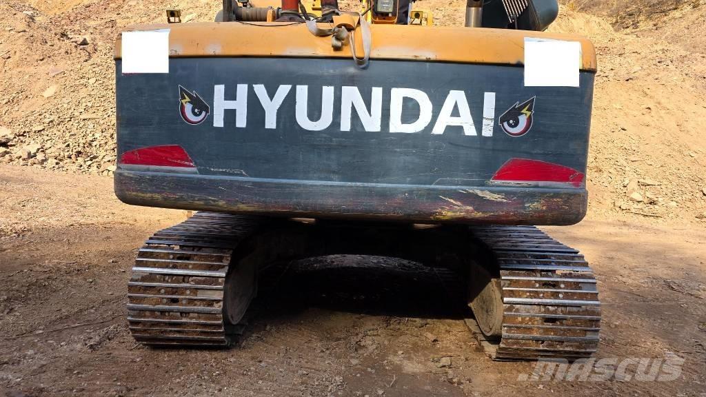 Hyundai Robex 220 LC حفارات زحافة