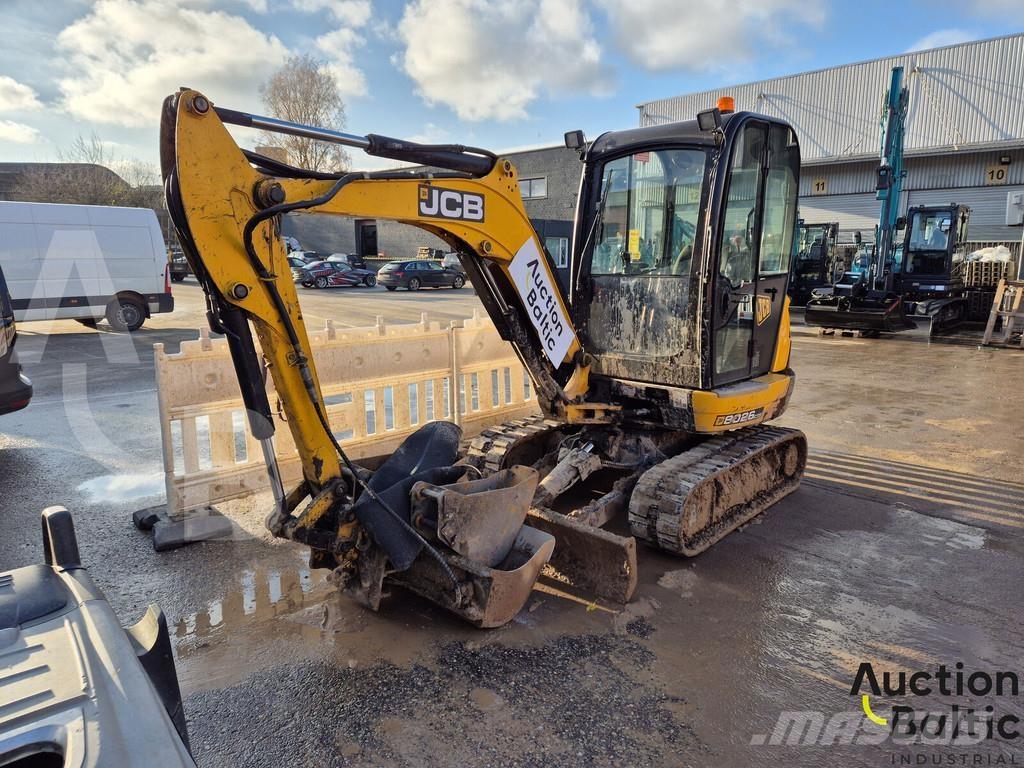 JCB 8026 CTS حفارات صغيرة أقل من 7 طن (حفارات صغيرة)