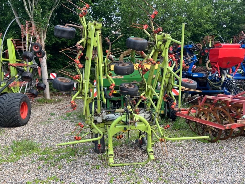 CLAAS VOLTO 870 مكابس وميبسات التبن