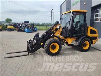 JCB 406 لوادر بعجل