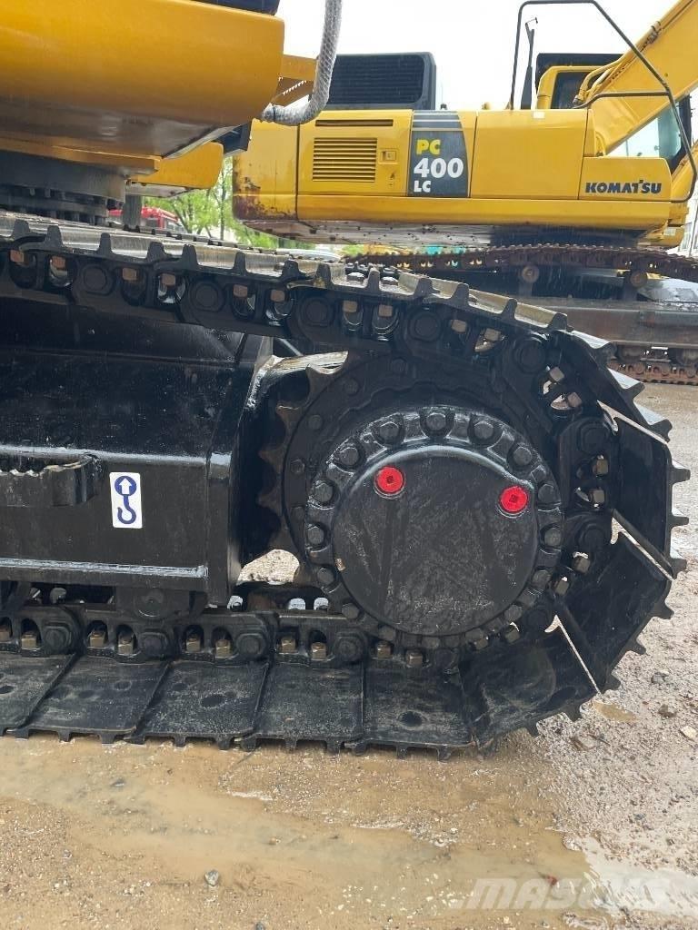 CAT 324 D حفارات وسط 7 طن - 12 طن