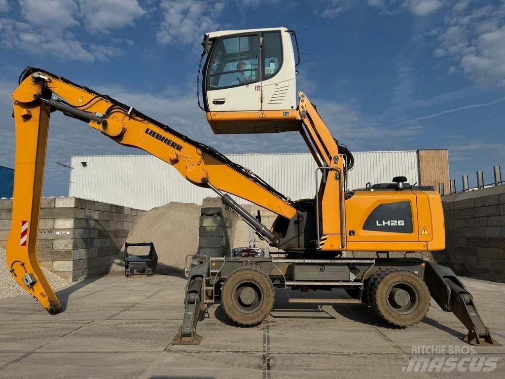 Liebherr LH 26 M مناولات المخلفات / مناولات صناعية