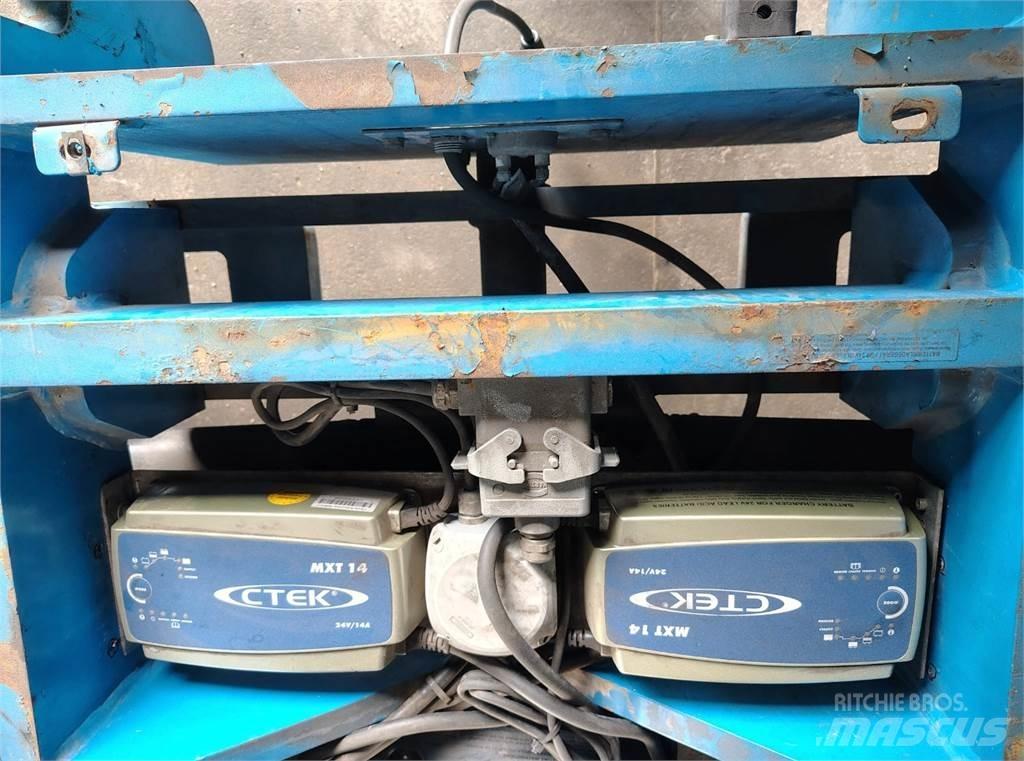 Genie Z-4525 أخرى