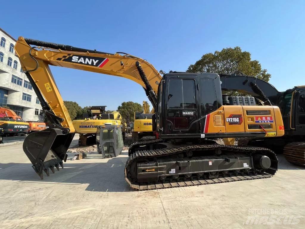 Sany SY 215 C حفارات زحافة