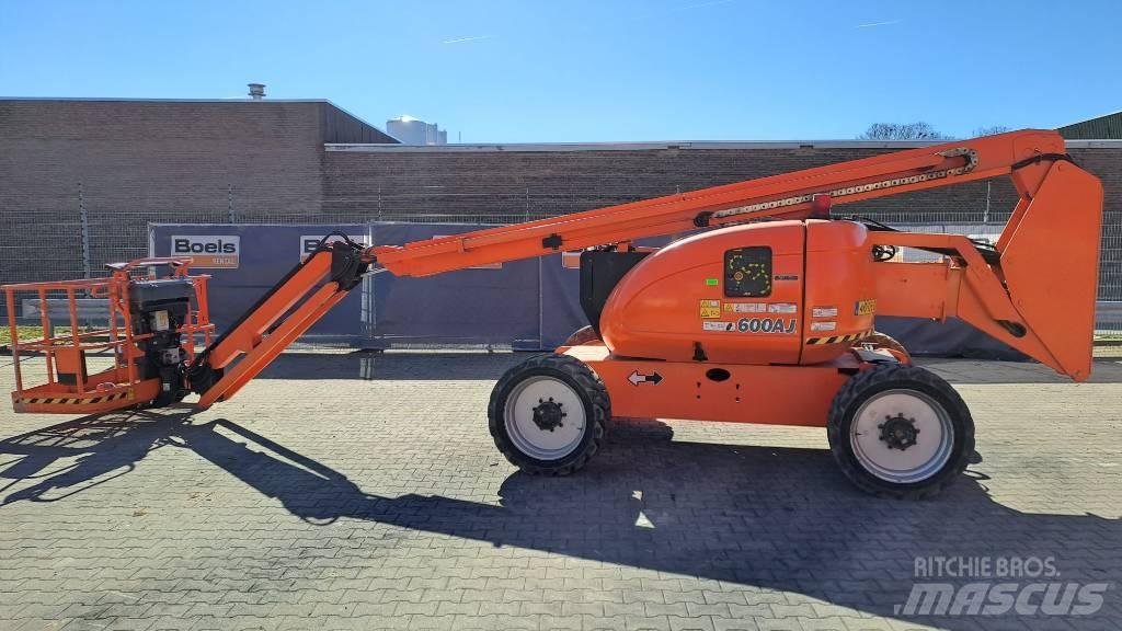 JLG 600AJ رافعات سلة مفصلية