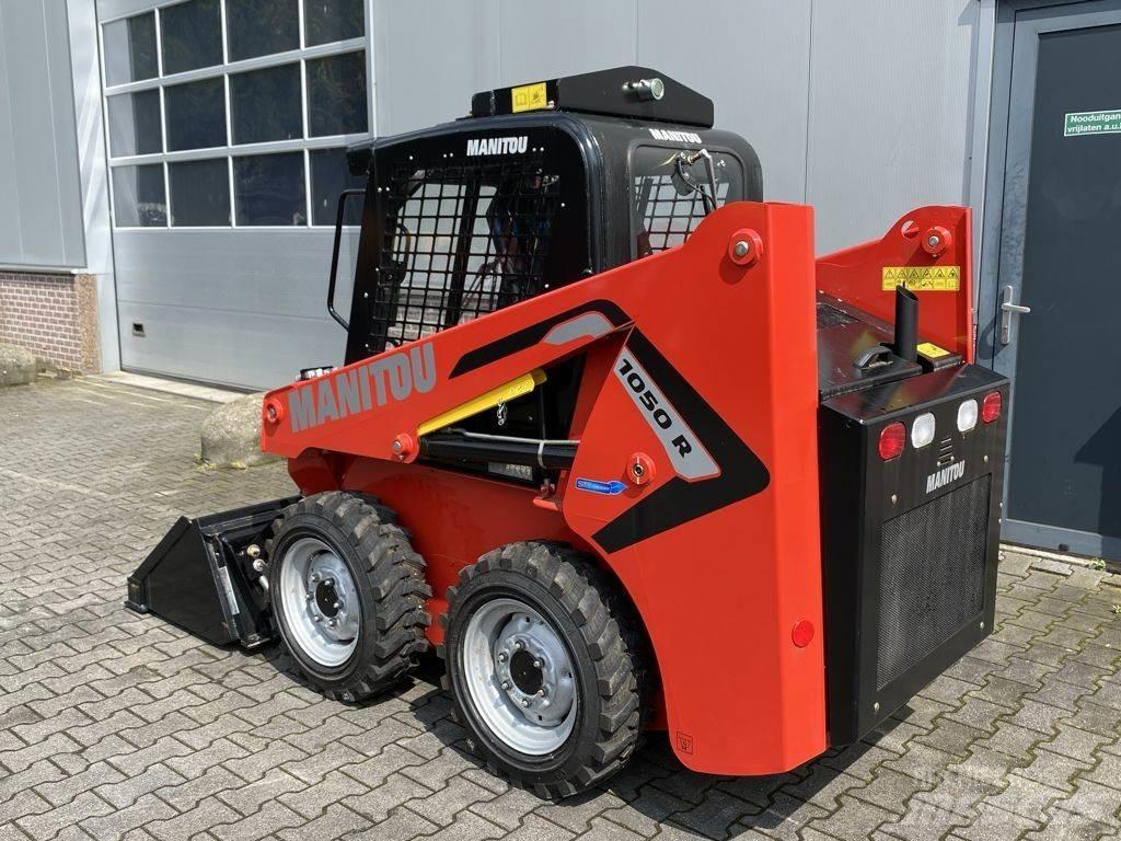 Manitou 1050R لوادر انزلاقية التوجيه