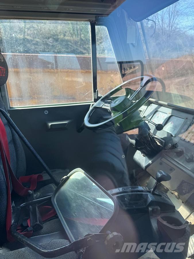 CAT 769D كابينة والداخلية