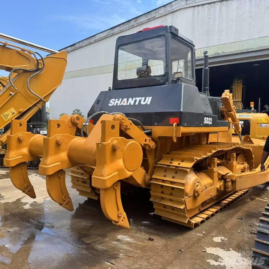 Shantui SD 22 بلدوزرات مجنزرة