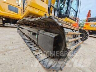 CAT 323 حفارات زحافة