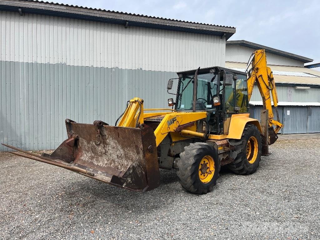 Massey Ferguson 860 لوادر ذات جرافات عكسية