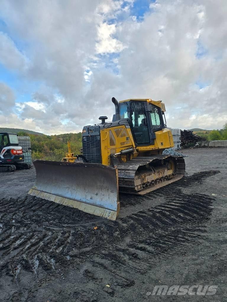 DEERE 700K LGP بلدوزرات مجنزرة