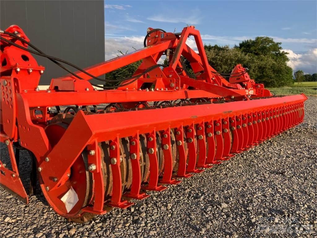 Kuhn CD400 مثاقيب مدمجة