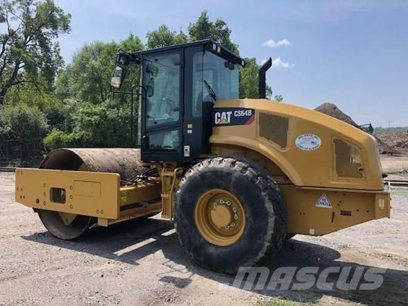 CAT CS 64 B مداحل أحادية الأسطوانة