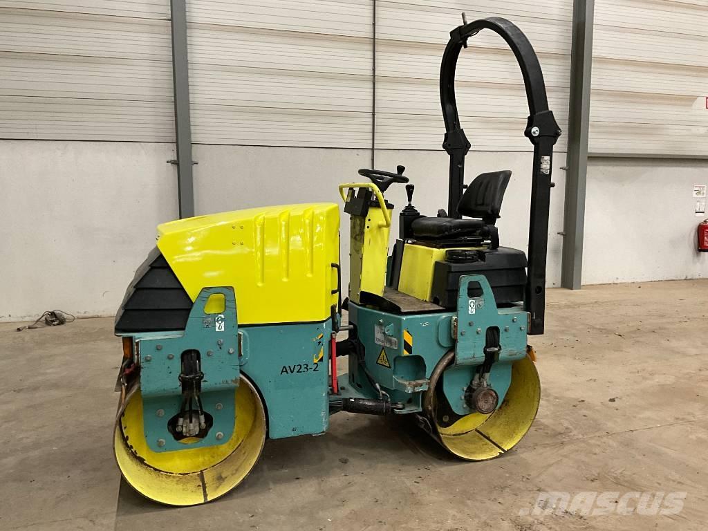 Ammann AV 23-2 مداحل ثنائية الاسطوانة