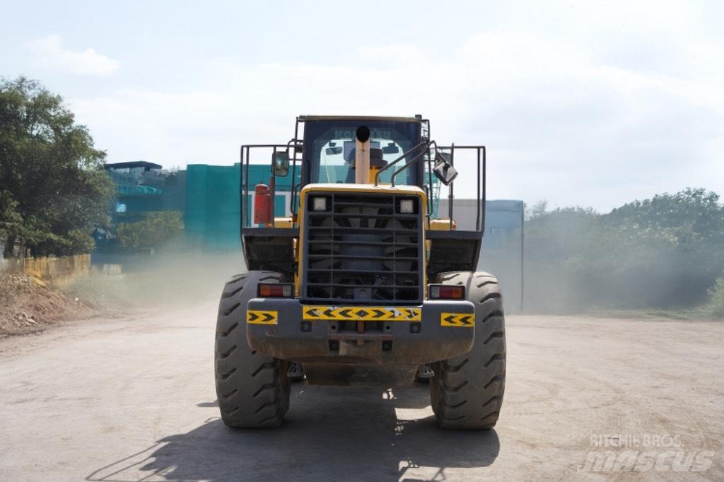 Komatsu WA 380-6 لوادر بعجل