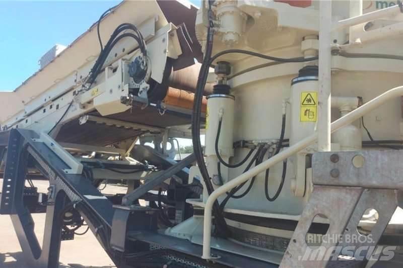 Metso LT300 جراشات