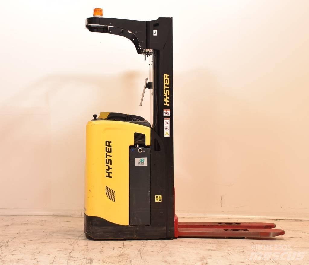 Hyster RS1.6-24 شاحنات مناولة ذاتية الدفع